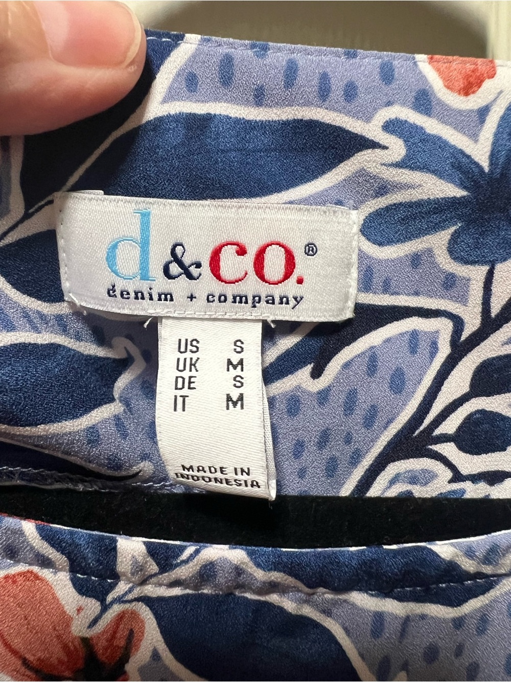 Denim & Co Periwinkle Floral Blouson Sleeve Blouse Size Small - Picture 4 of 7